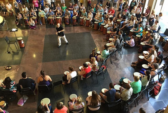 A student in SMU’s Master’s in Music Education presents research to faculty.