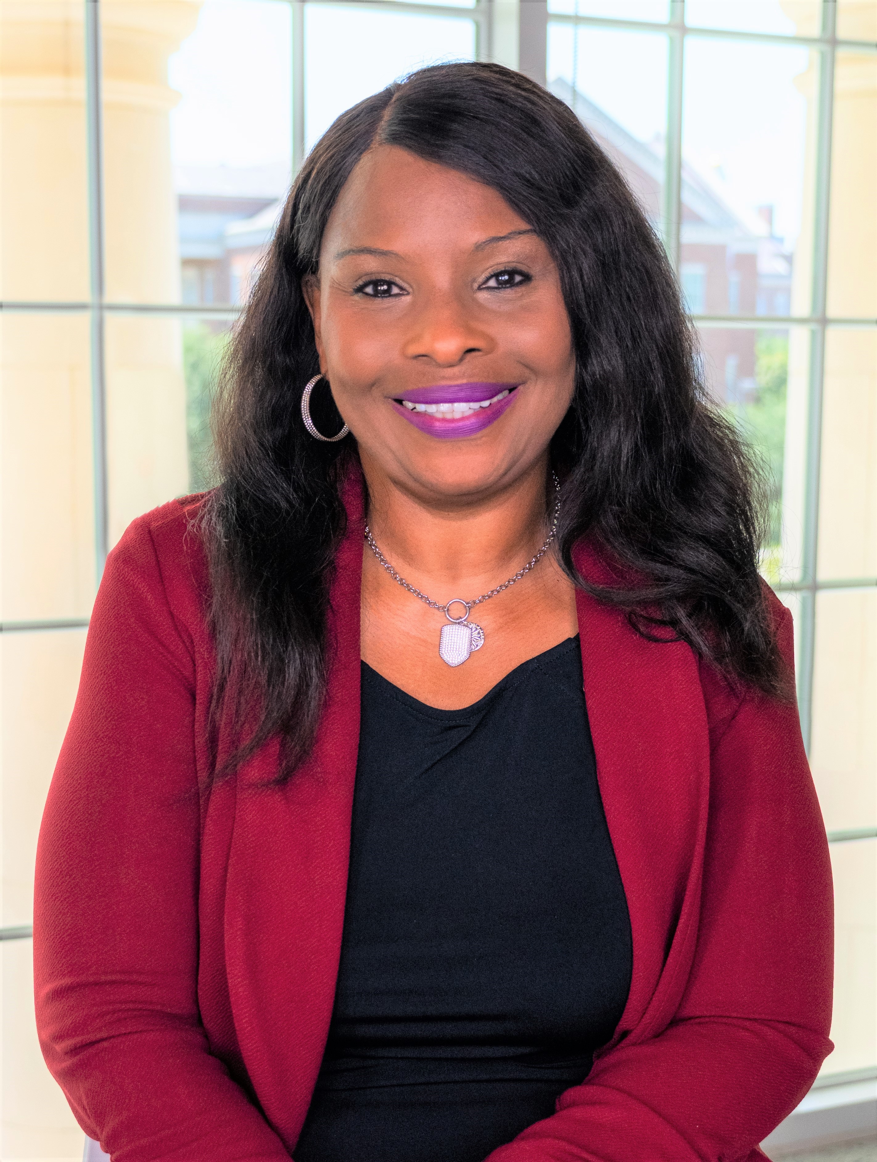 Karen Wray Headshot