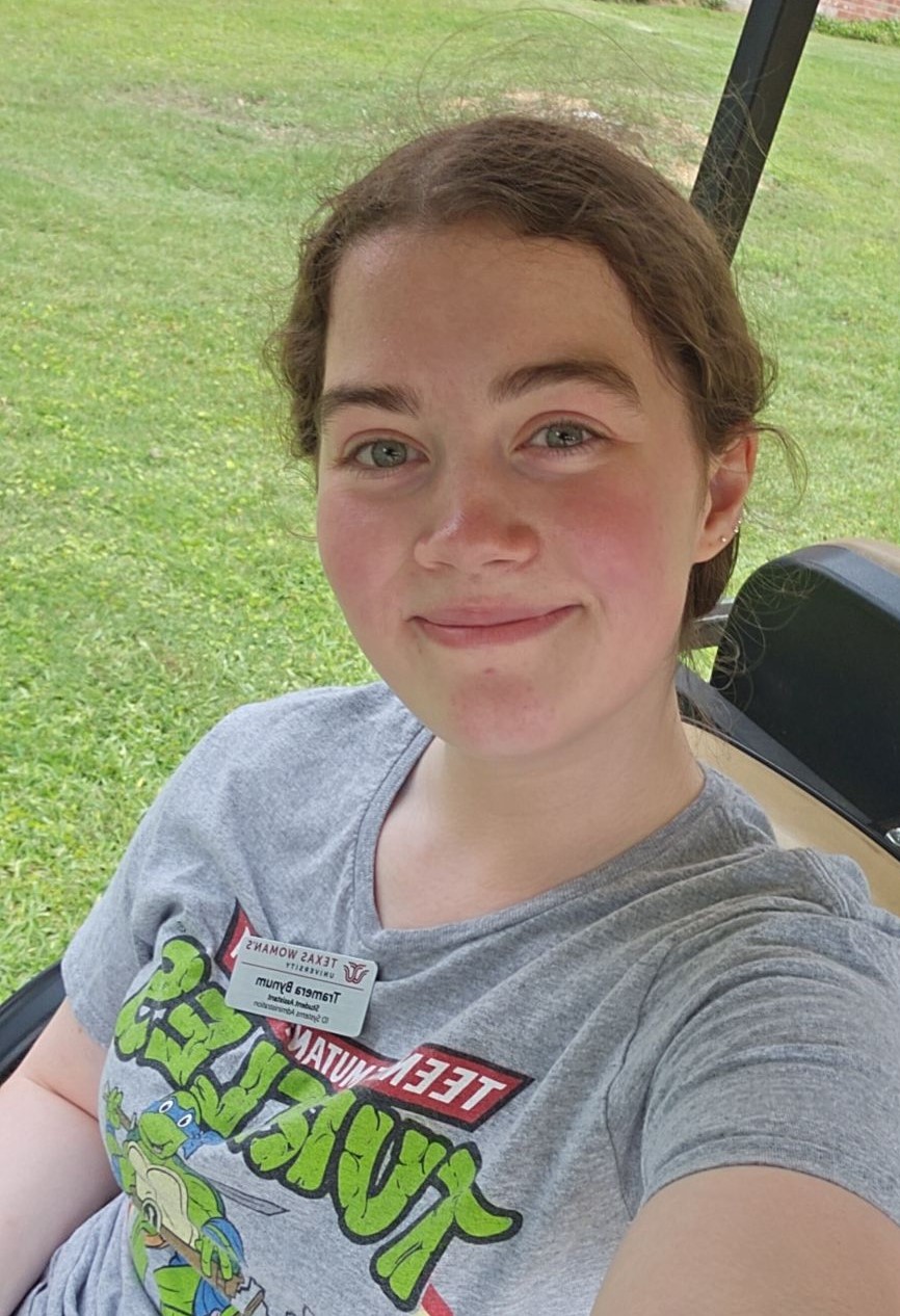 Headshot of Lily Kemp