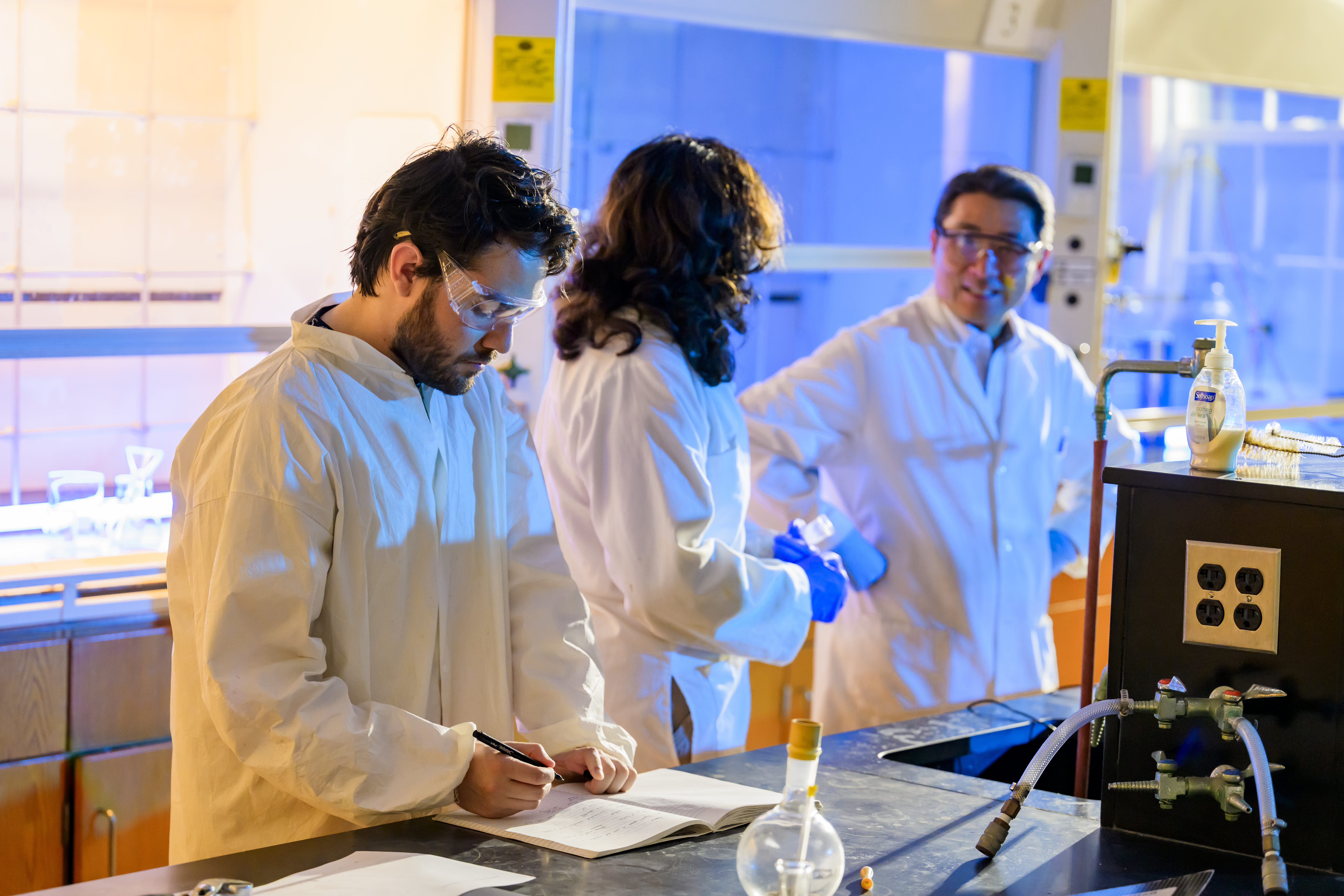 David Son and Undergraduate Students - Lab Fall 2024