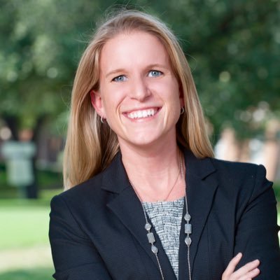 Molly Ellis Headshot