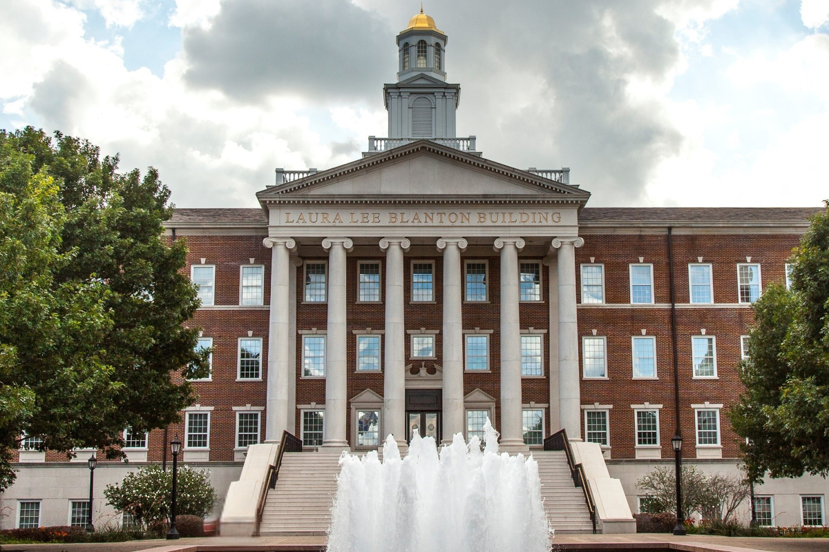 Blanton student services building