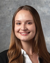 Headshot of Brynn De Bruyn