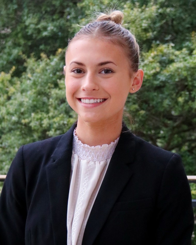 Headshot of Ashlyne Barringer