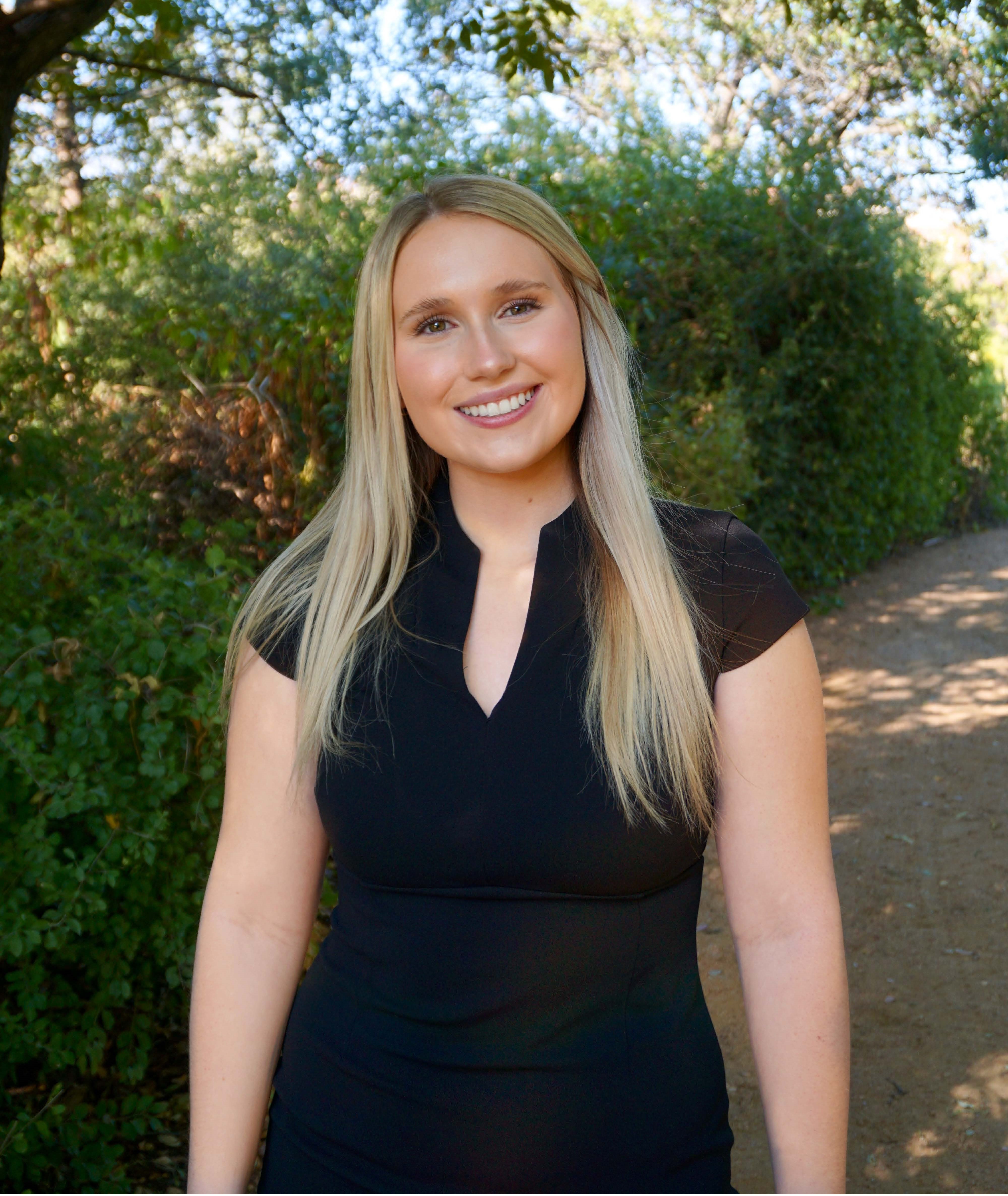 Headshot image of Katie Andrews