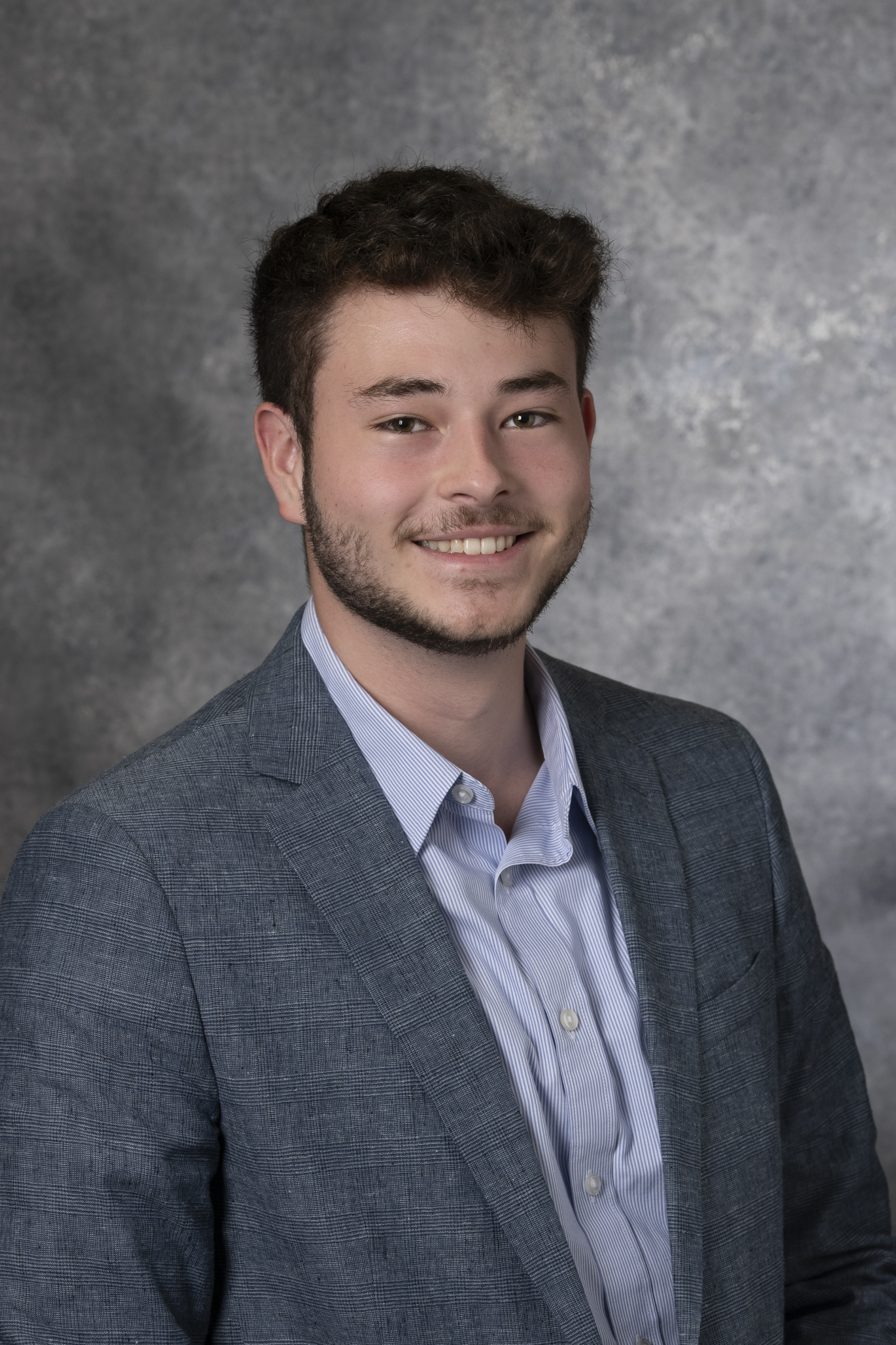 Hernandez Posada's headshot