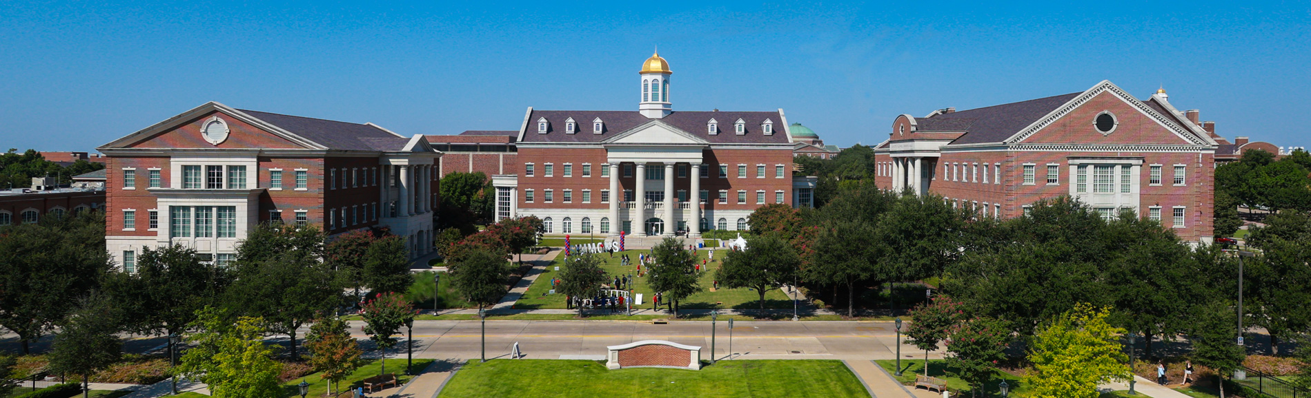 Ford Harold Annette Quad Simmons Lawn on SMU Campus during the 2025 Simmons Open House