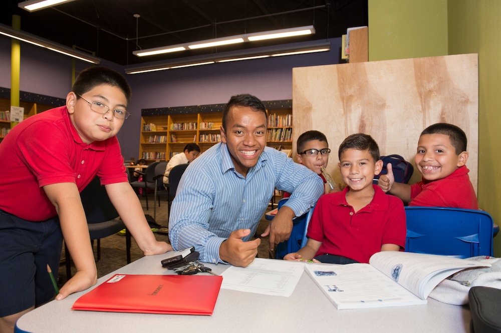 The bilingual education master’s degree from SMU Simmons prepares teachers to support students.