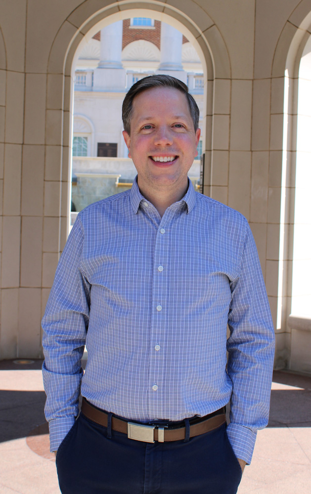Dr. Kevin Gunter