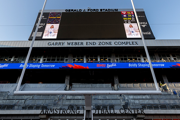 2024 Garry Weber End Zone Complex opens