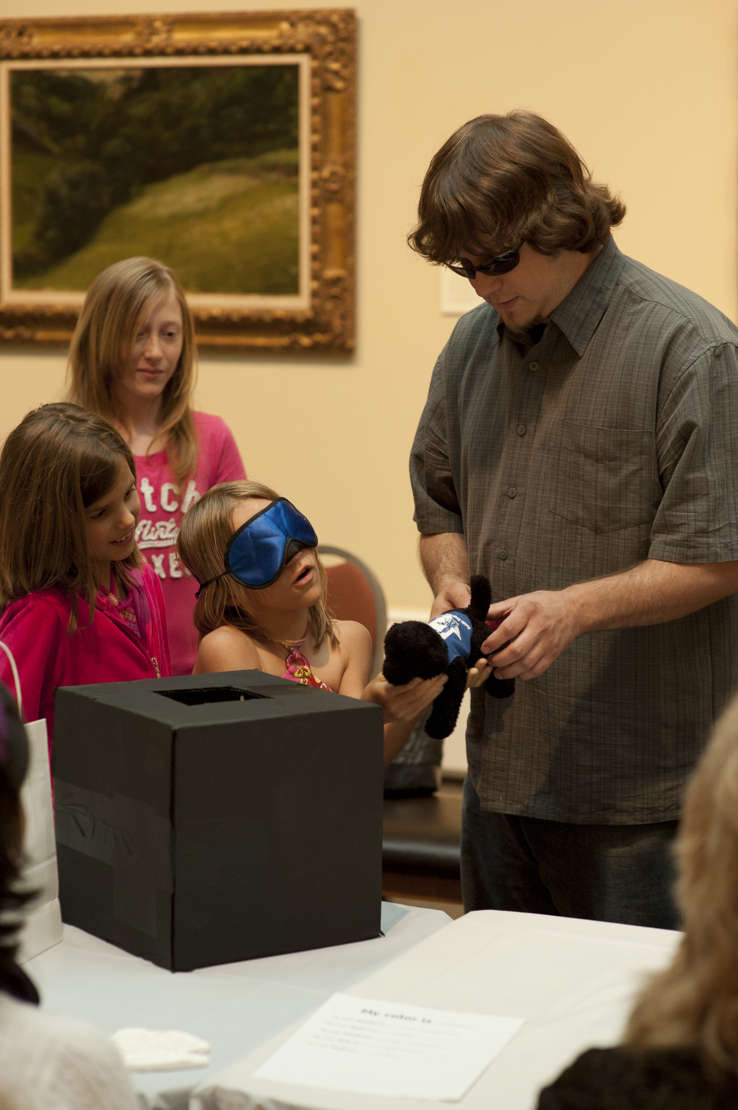 At SMU's Community Day at Meadows Museum, families will experience art through the sense of touch at presentations by Denton artist John Bramblitt, who is legally blind.