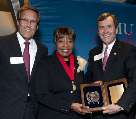Congresswoman Eddie Bernice Johnson with SMU President R. Gerald Turner and SMU Alumni Board Chair Ken Malcolmson