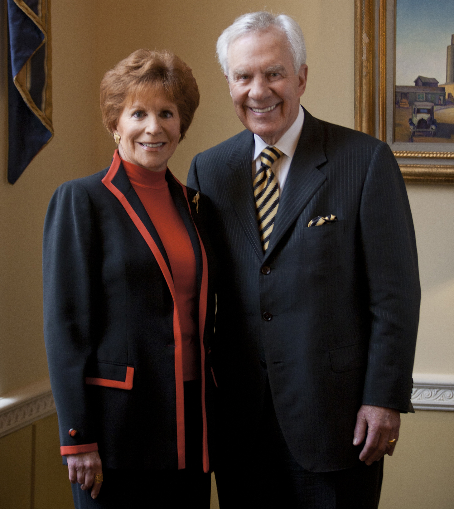 Dallas business leaders Linda Wertheimer Hart ’65 and Milledge (Mitch) A. Hart, III 