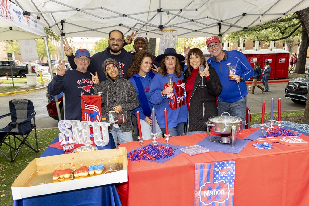 SMU Boulevard tent