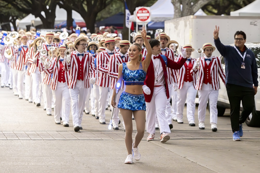 SMU Boulevard parade